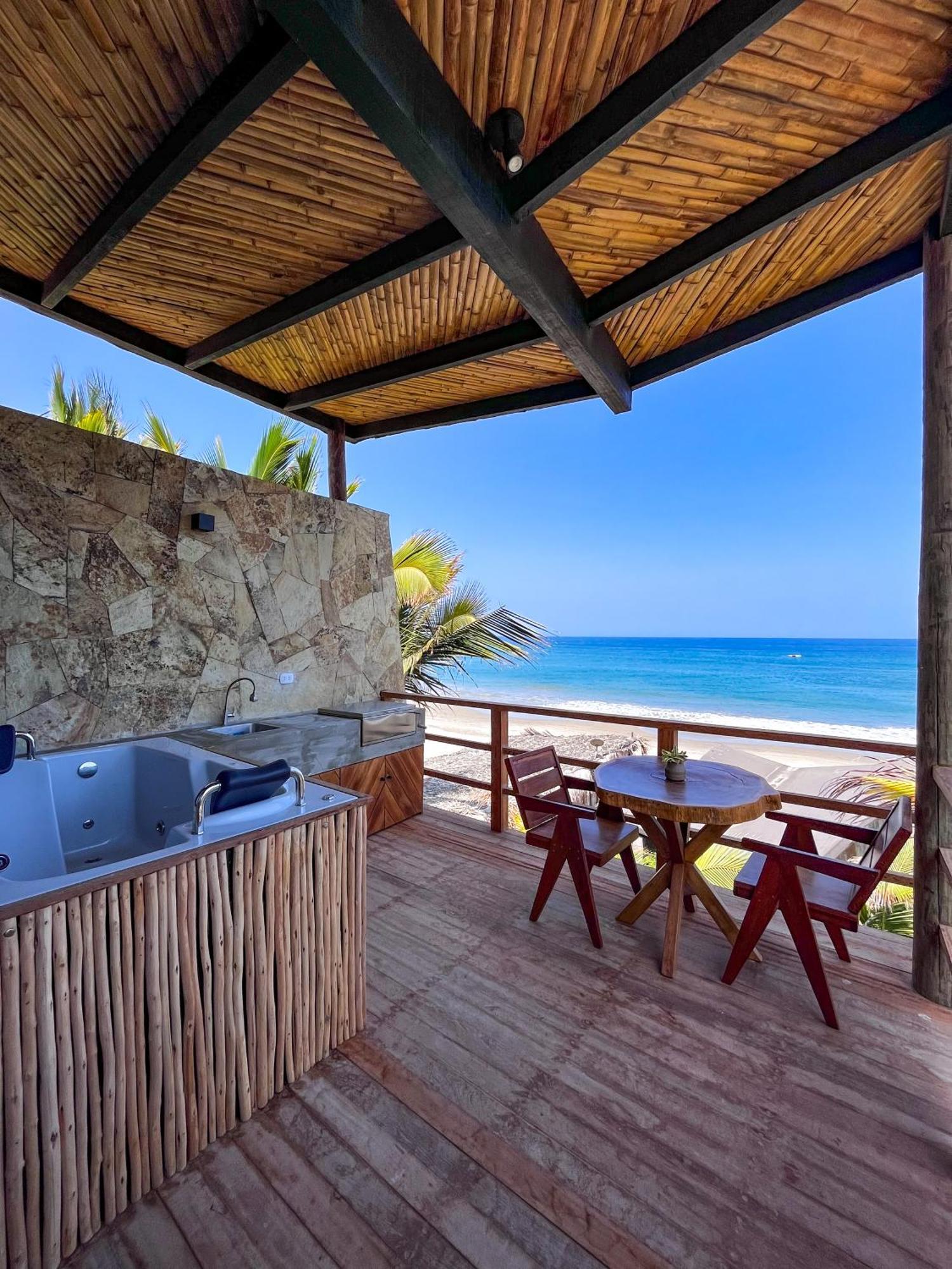 Diem Vichayito Beachfront Eco-Luxury Exteriér fotografie